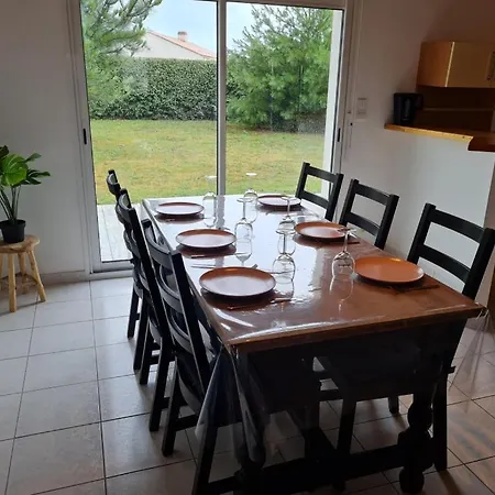 Maison Des Trèmières Brem-sur-Mer