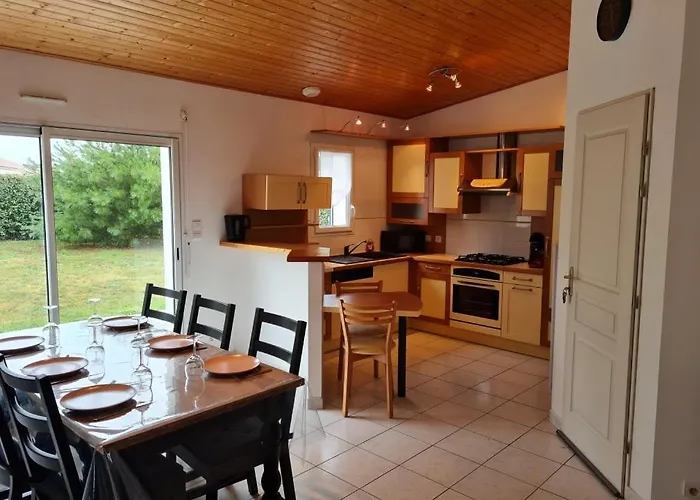 بيت للعطل Maison Des Tremieres بري سور مير