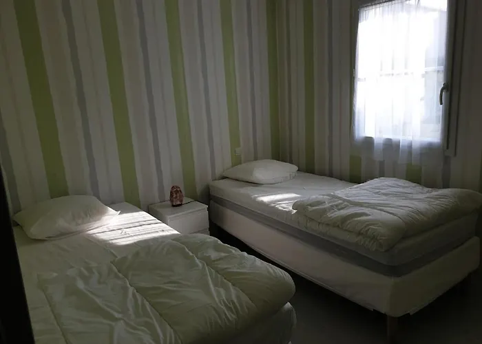 Maison Des Tremieres بيت للعطل